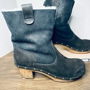 Sanita Black Leather Shearling Lined Wooden Clog Boots Studded Mid Calf Size 6.5